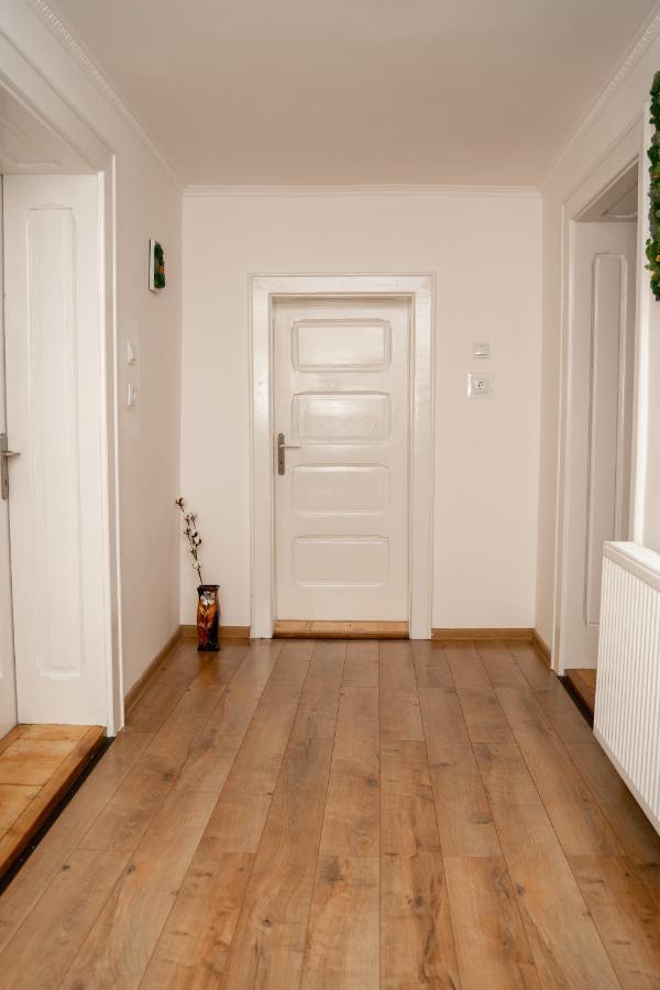 Apartament Panoramic La Casa In Comuna Răşinari 外观 照片